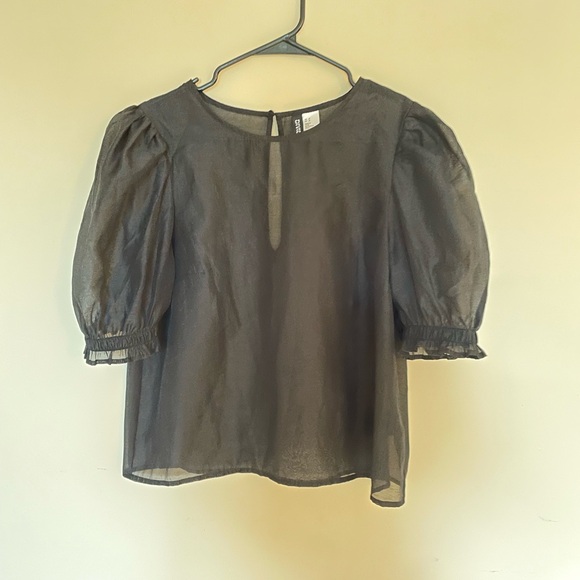 H&M Sheer Blouse - Size M - Picture 4 of 6